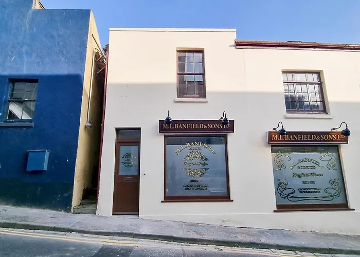 Central Brighton Townhouse 2 En-Suites & Parking