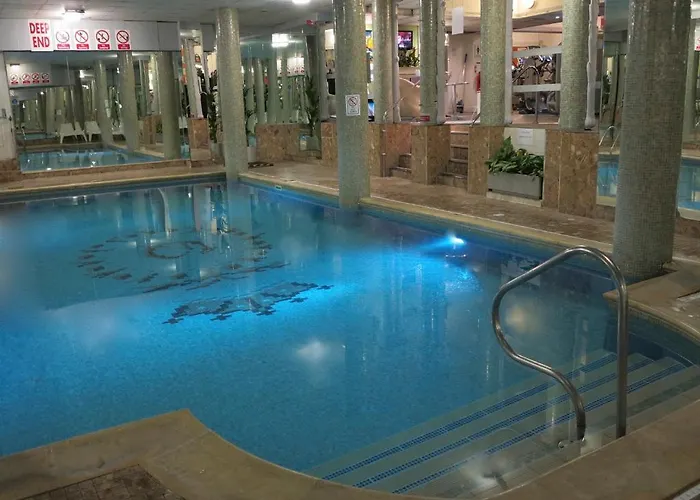 Queens Hotel & Spa